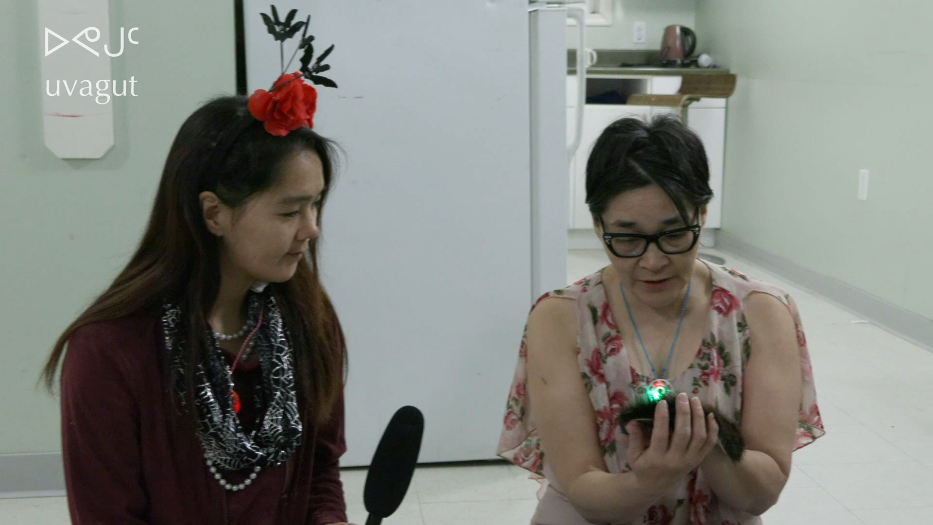 Tunnganarniq Nunagijavut: Arviat - Making Mittens With Connie Kalluak