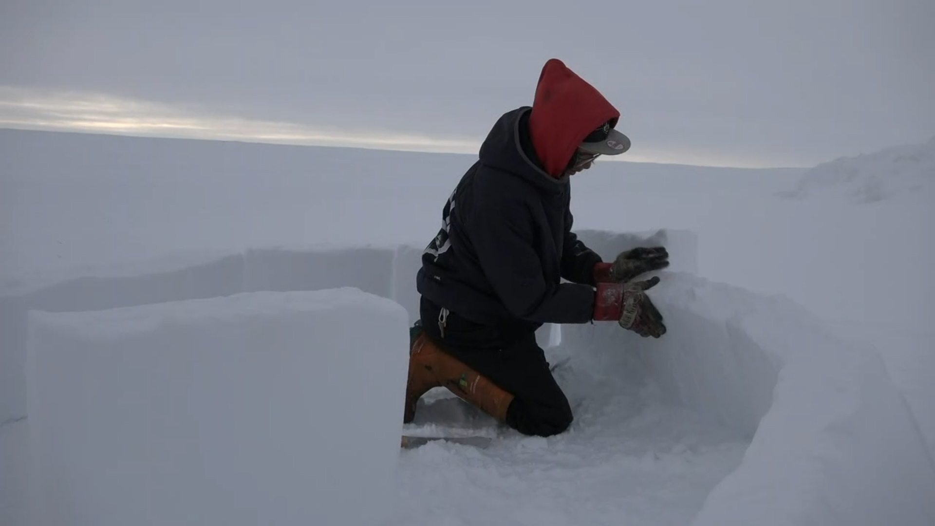 Igloo Building