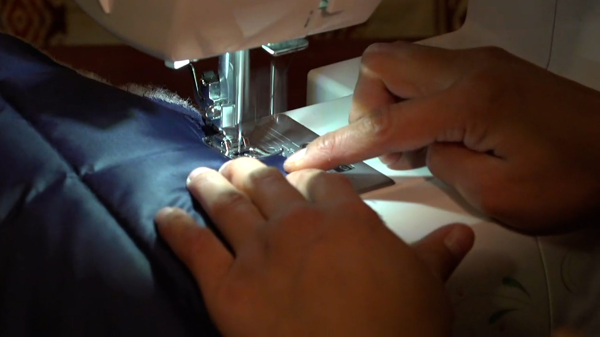 Tunnganarniq Nunagijavut: Arviat - Sewing Episode